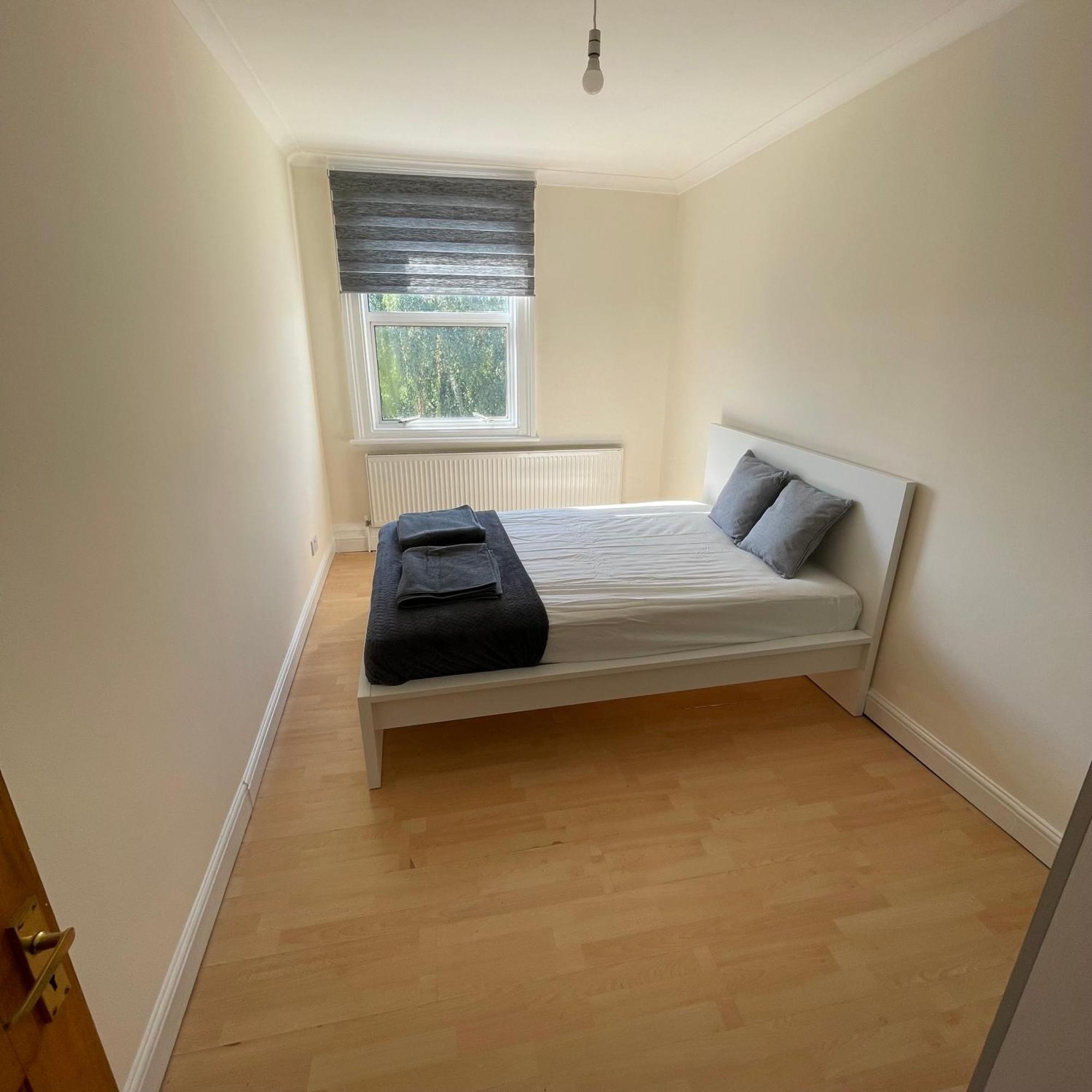 Entire 3 Bedroom Home - Minutes To Emirates Stadium! London Exterior photo